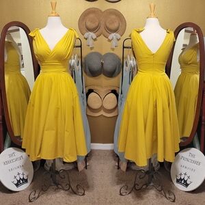 Retro VTG Yellow Sally Fitted Midi Dress